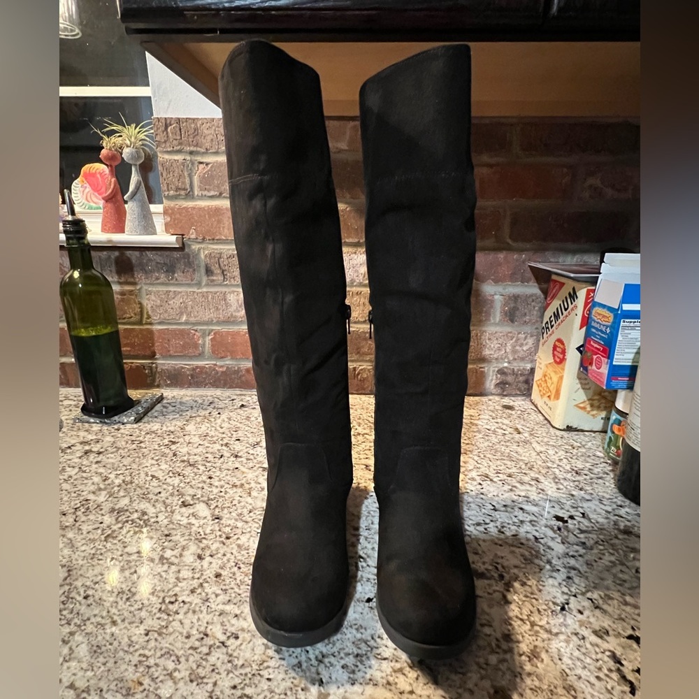 Girls size 2 riding boots